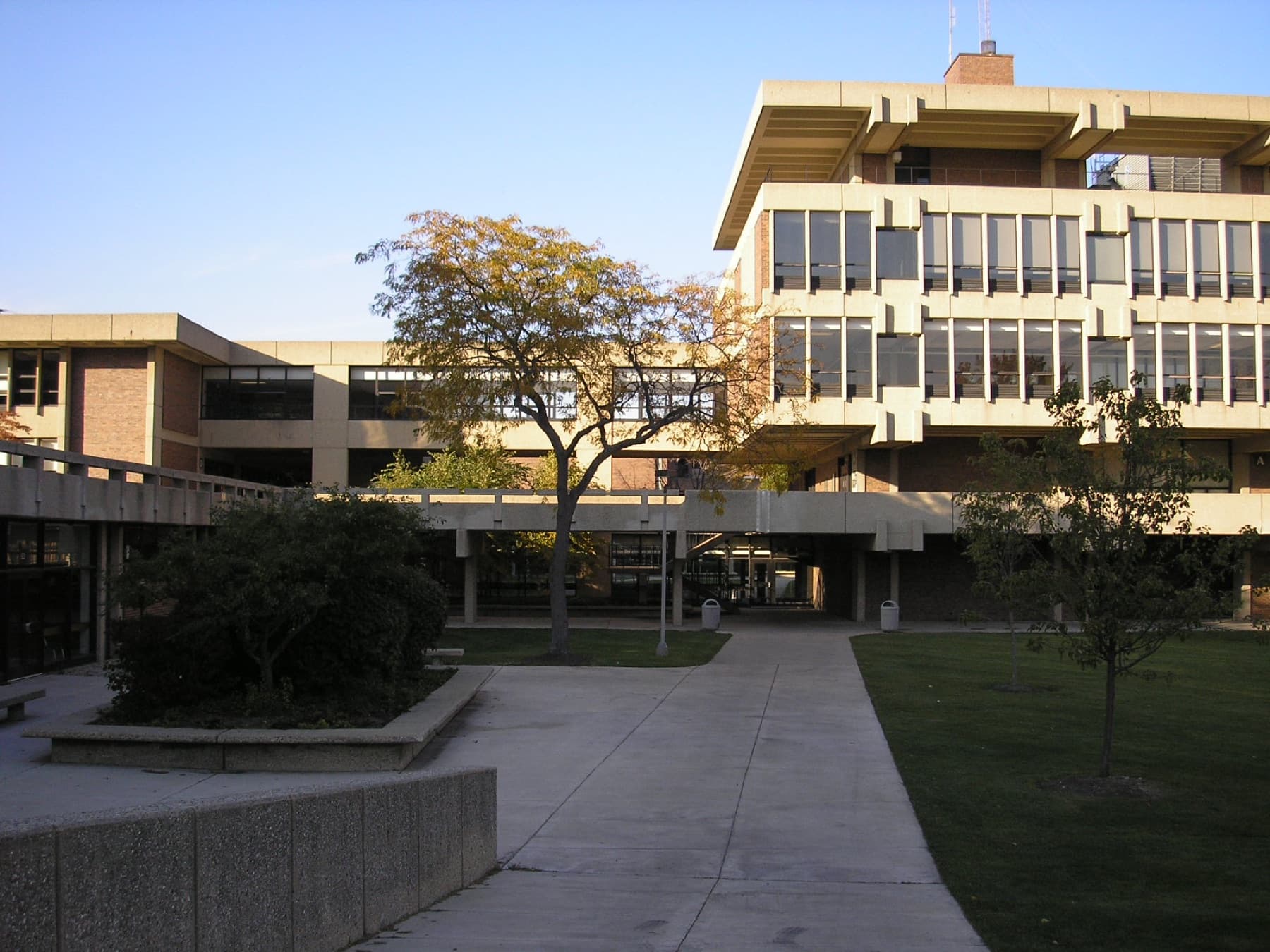 Northfield, Illinois — Quiet, convenient, and quintessentially North Shore.