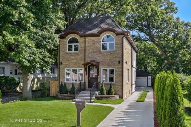 5737 N Lansing Avenue, Chicago, IL — sold by Lena Bondar