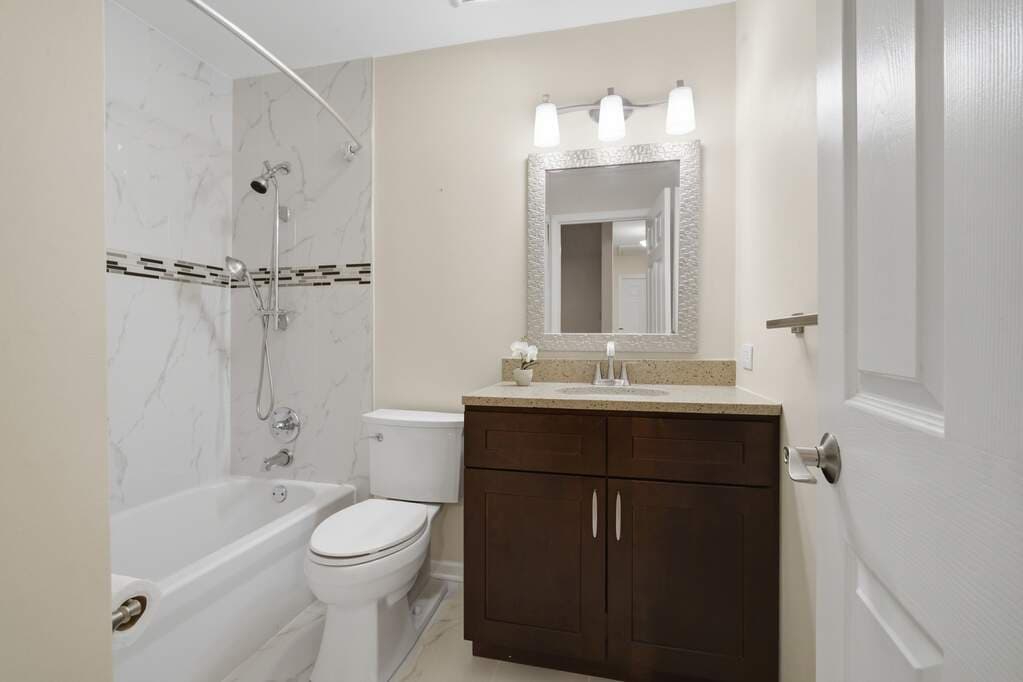 301 Horatio Boulevard — photo 11