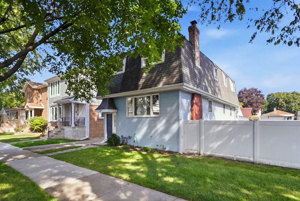 3831 N Octavia Avenue — photo 3