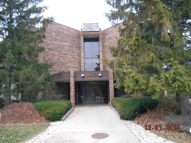 3110 Pheasant Creek Drive #103, Northbrook, IL — sold by Lena Bondar