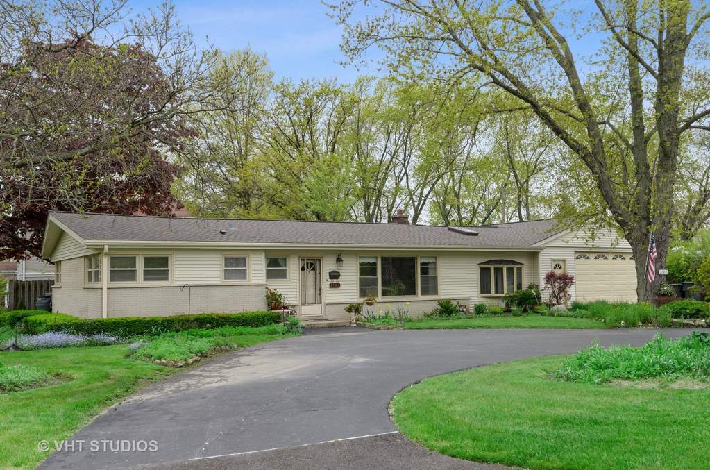3102 Greenbriar Drive — photo 2