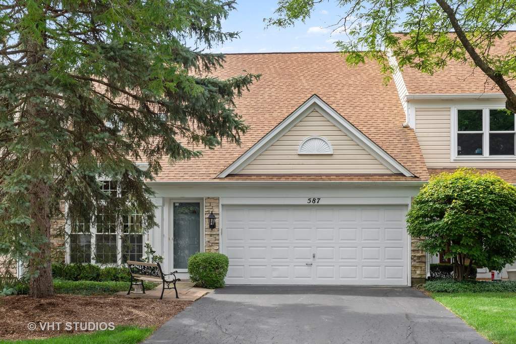 587 N Charter Hall Drive — photo 2