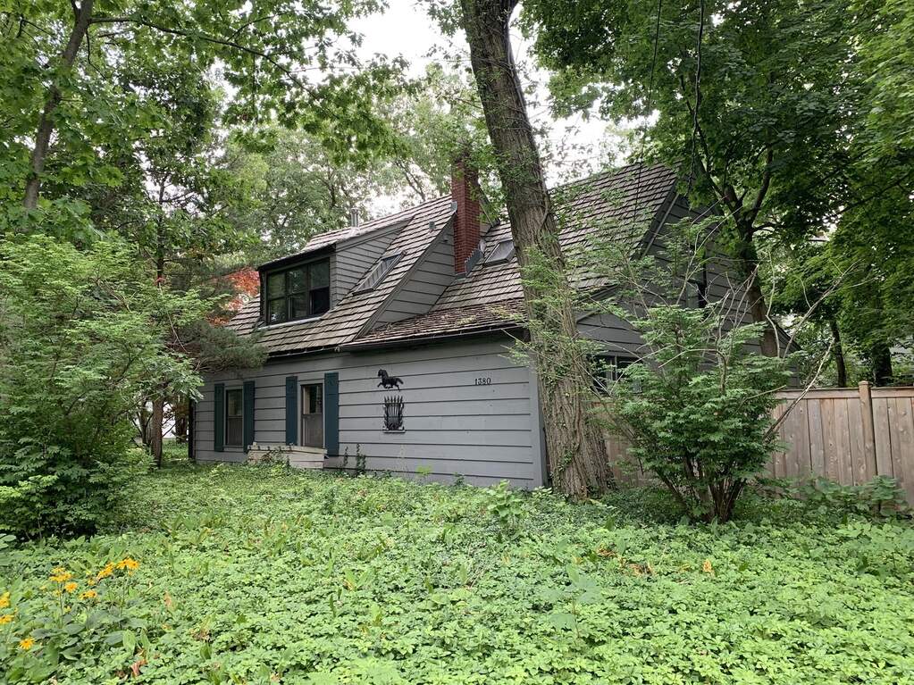 1380 Edgewood Lane — photo 2