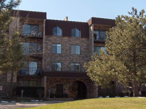 2005 Valencia Drive #209, Northbrook, IL — sold by Lena Bondar
