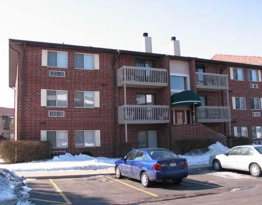 960 Lakeside Drive #1B, Vernon Hills, IL — sold by Lena Bondar
