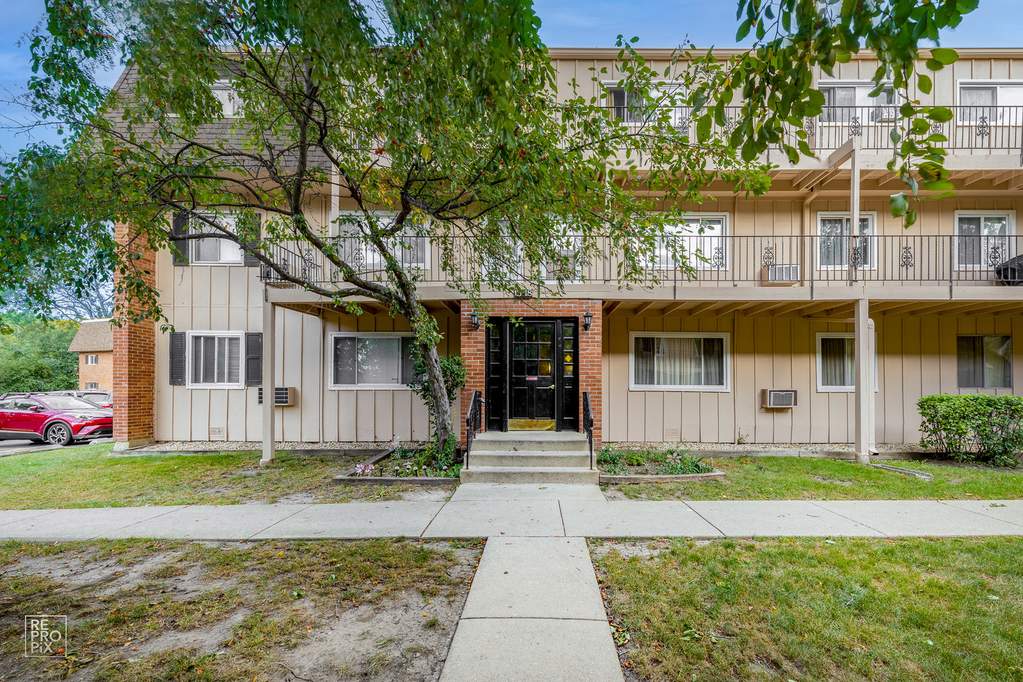 2506 Algonquin Road #15, Rolling Meadows, IL — sold by Lena Bondar