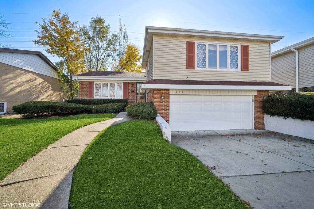 7933 Beckwith Road, Morton Grove, IL — sold by Lena Bondar