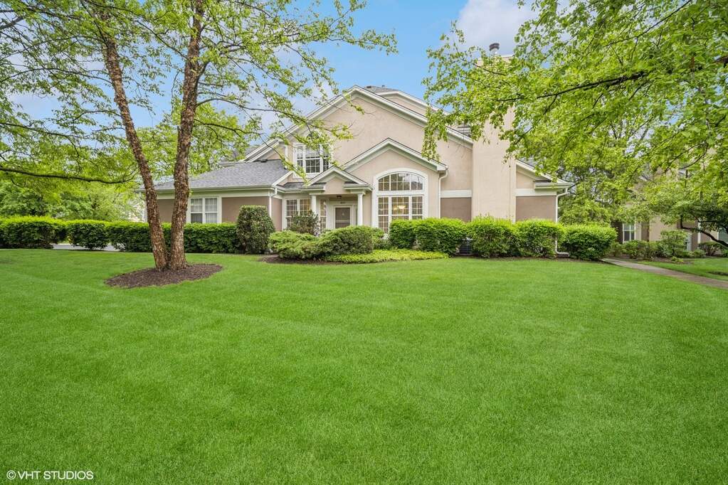 3047 Lexington Lane, Glenview, IL — sold by Lena Bondar